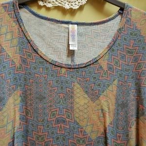 NWT Lularoe Perfect T!!